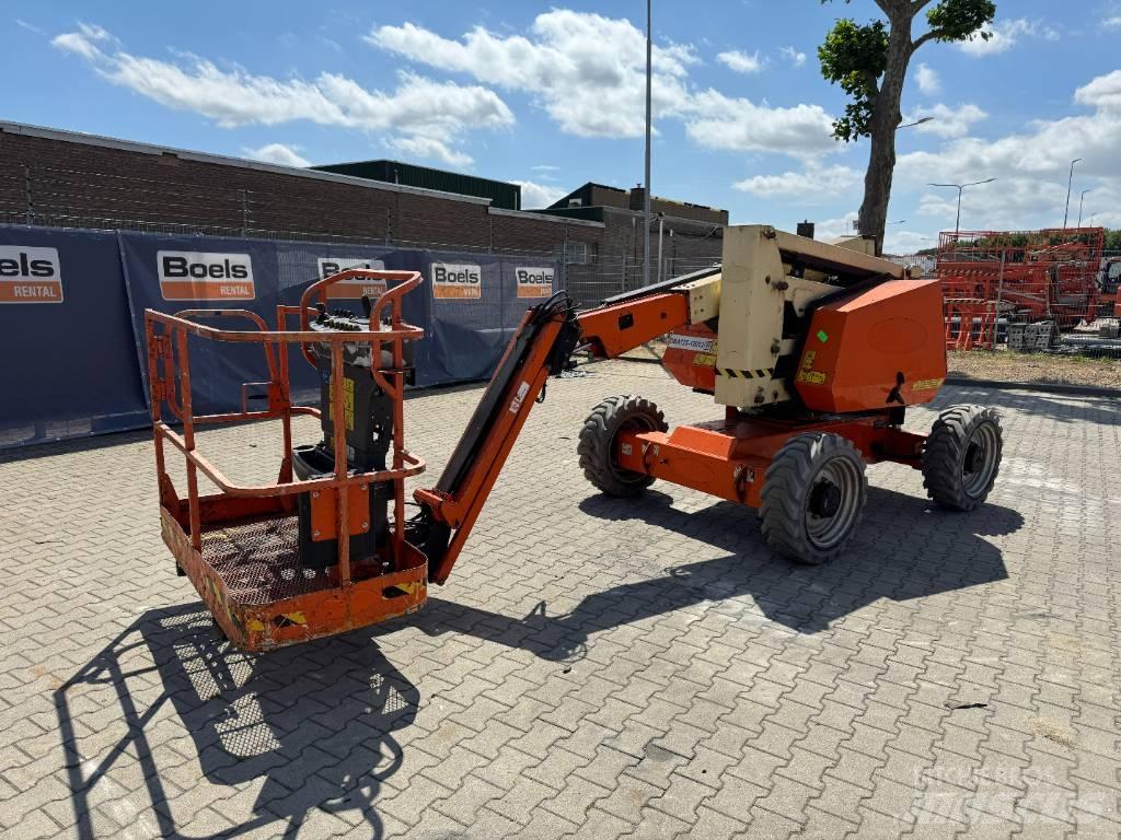 JLG 340AJ Bomliftar