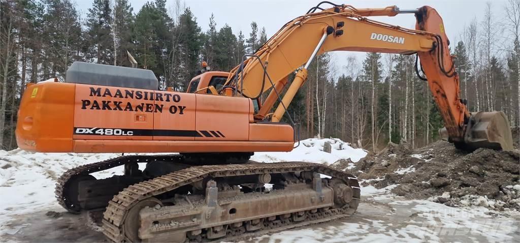 Doosan DX 480 LC Bandgrävare