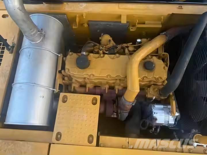 CAT 325 D Bandgrävare