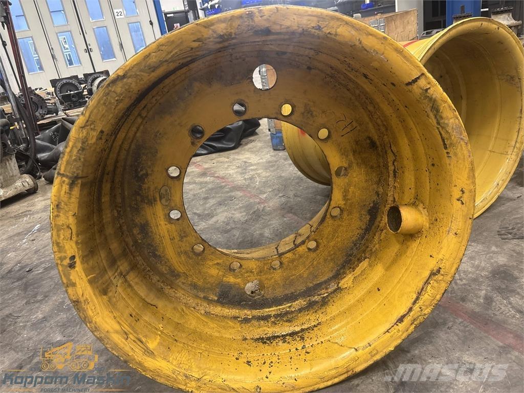 Rottne H20 24x30,5 Däck, hjul och fälgar