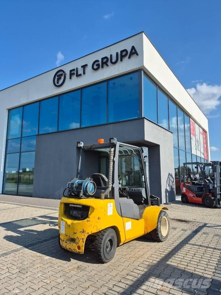 Jungheinrich TFG 430 Gasolmotviktstruckar