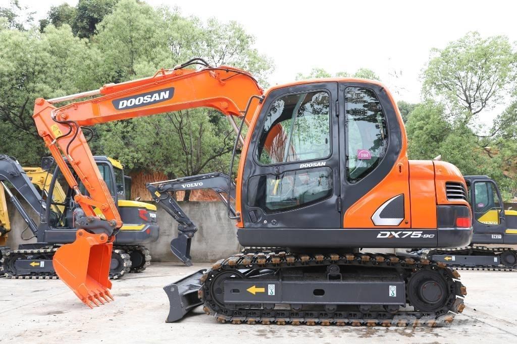 Doosan DX 75-9 C Minigrävare < 7t