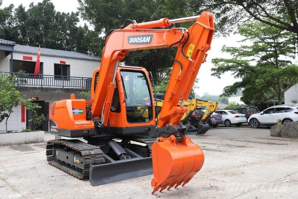 Doosan DX 75-9 C Minigrävare < 7t
