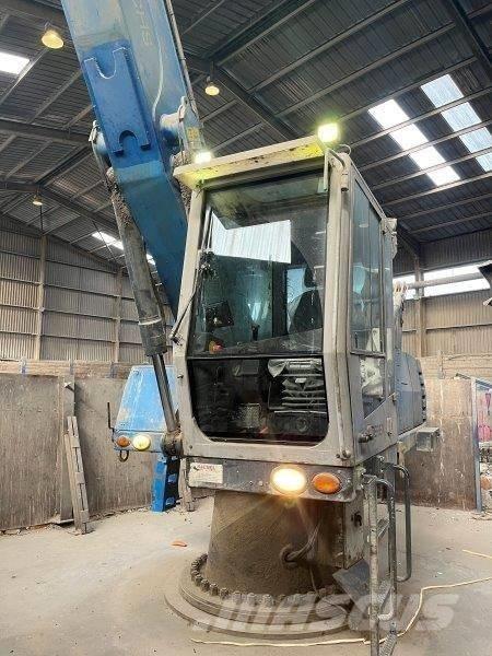 Fuchs AHL 831 D Avfalls / industri hantering