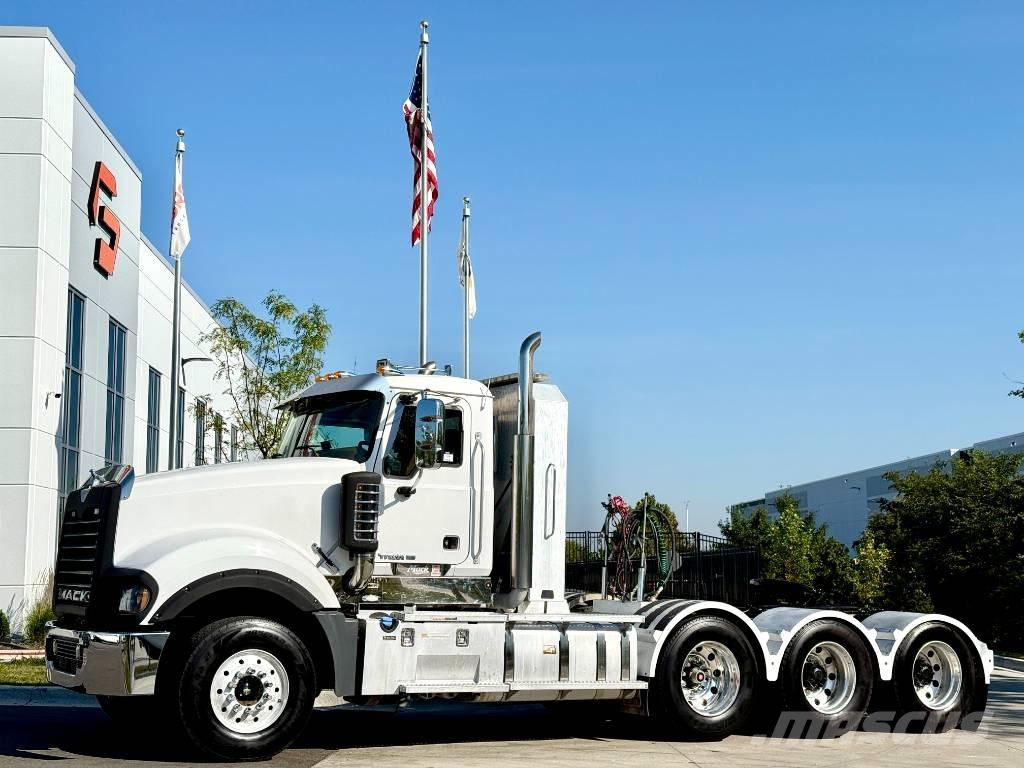 Mack Titan TD 713 Dragbilar