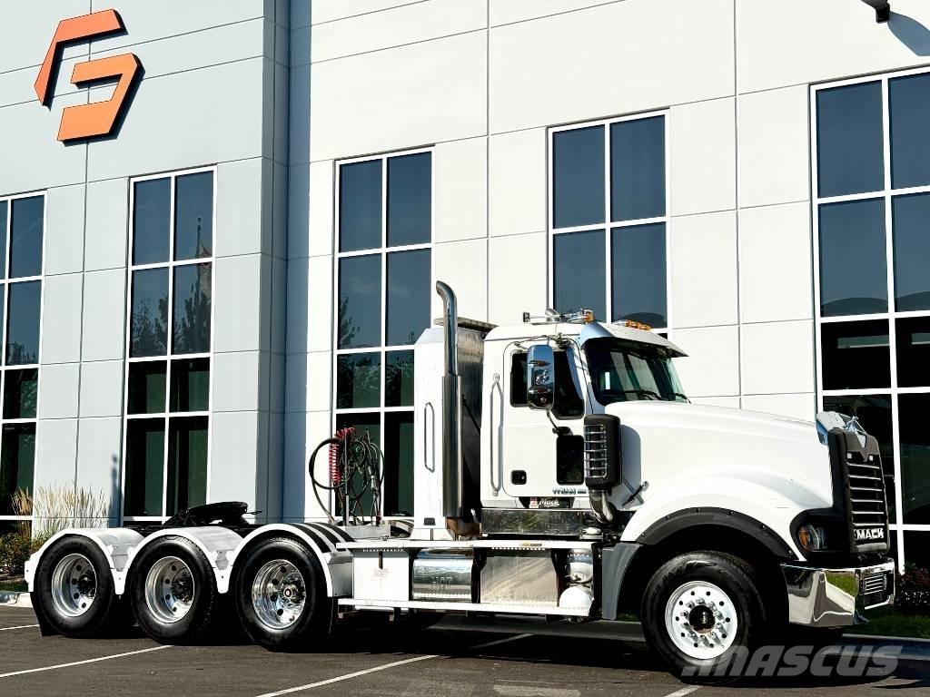 Mack Titan TD 713 Dragbilar