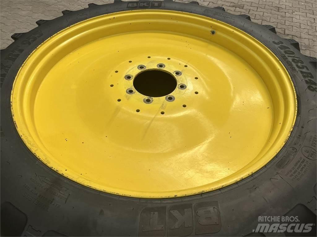 BKT 340/85R48 Däck, hjul och fälgar