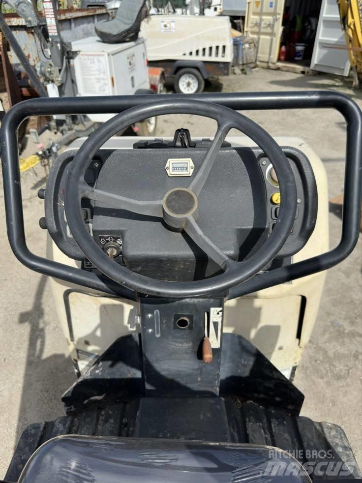 Ingersoll Rand DD 16 Jordkompaktorer