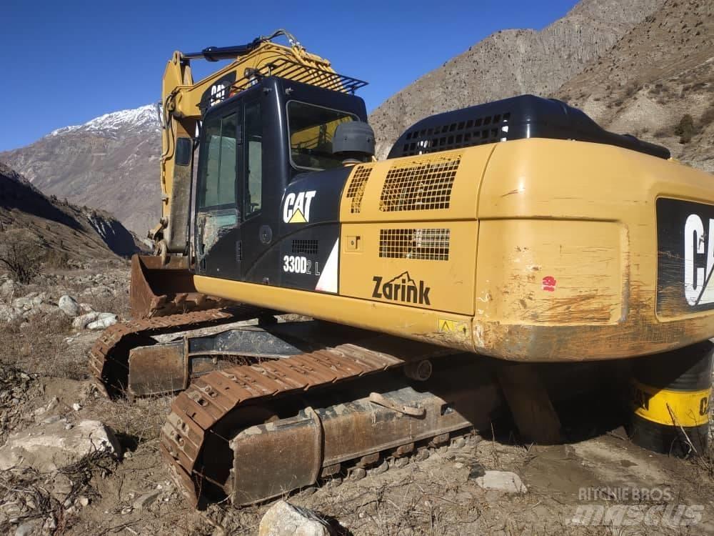 CAT 330D2 L Bandgrävare