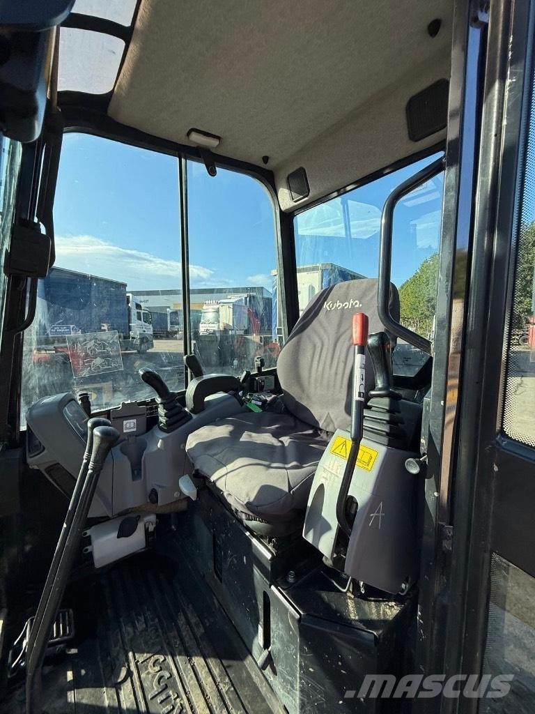 Kubota U 27-4 Minigrävare < 7t