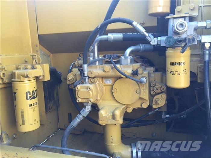 CAT 320 D Bandgrävare