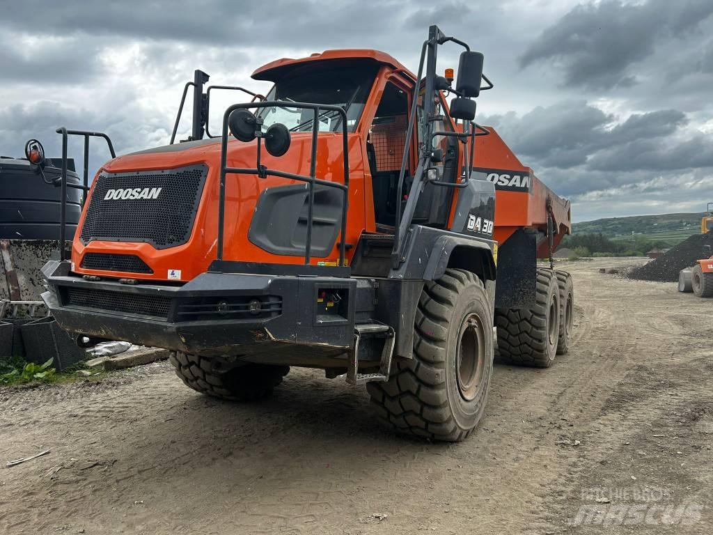 Doosan DA 30 - 7 Midjestyrd dumper