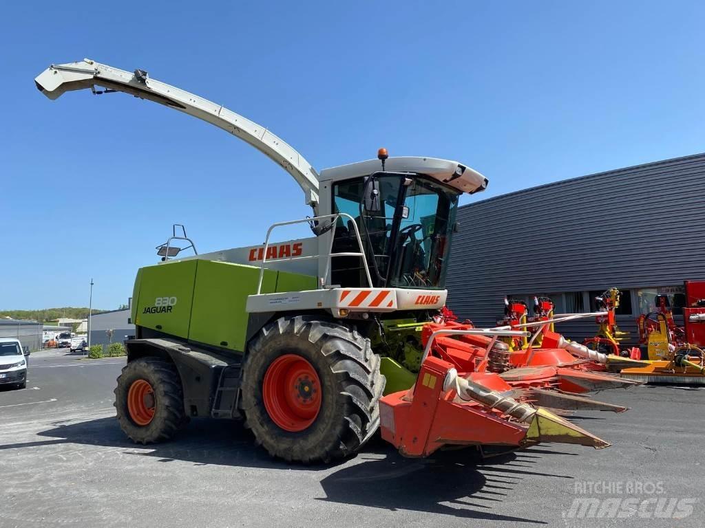 CLAAS JAGUAR 830 Fälthackar