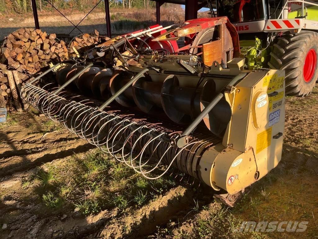 CLAAS JAGUAR 830 Fälthackar