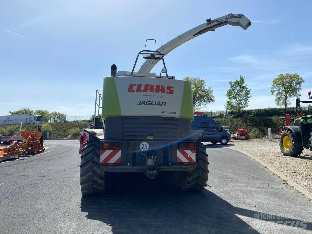 CLAAS JAGUAR 830 Fälthackar