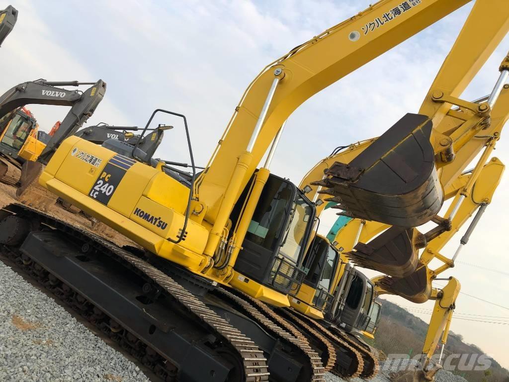 Komatsu 240-8 Bandgrävare