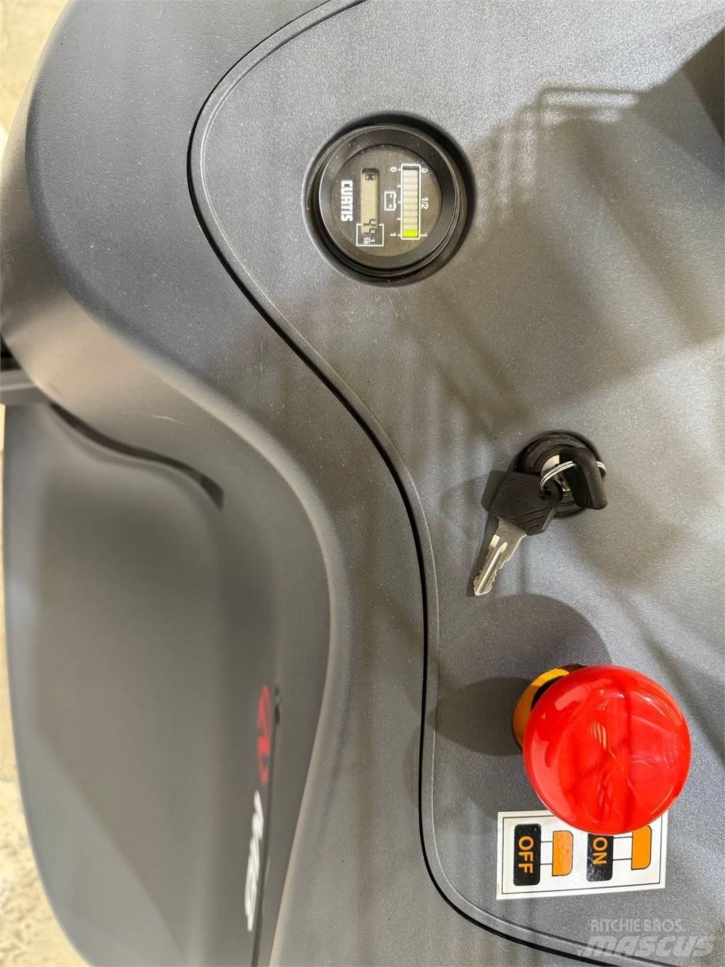 XEA 10 2S300 Staplare-led