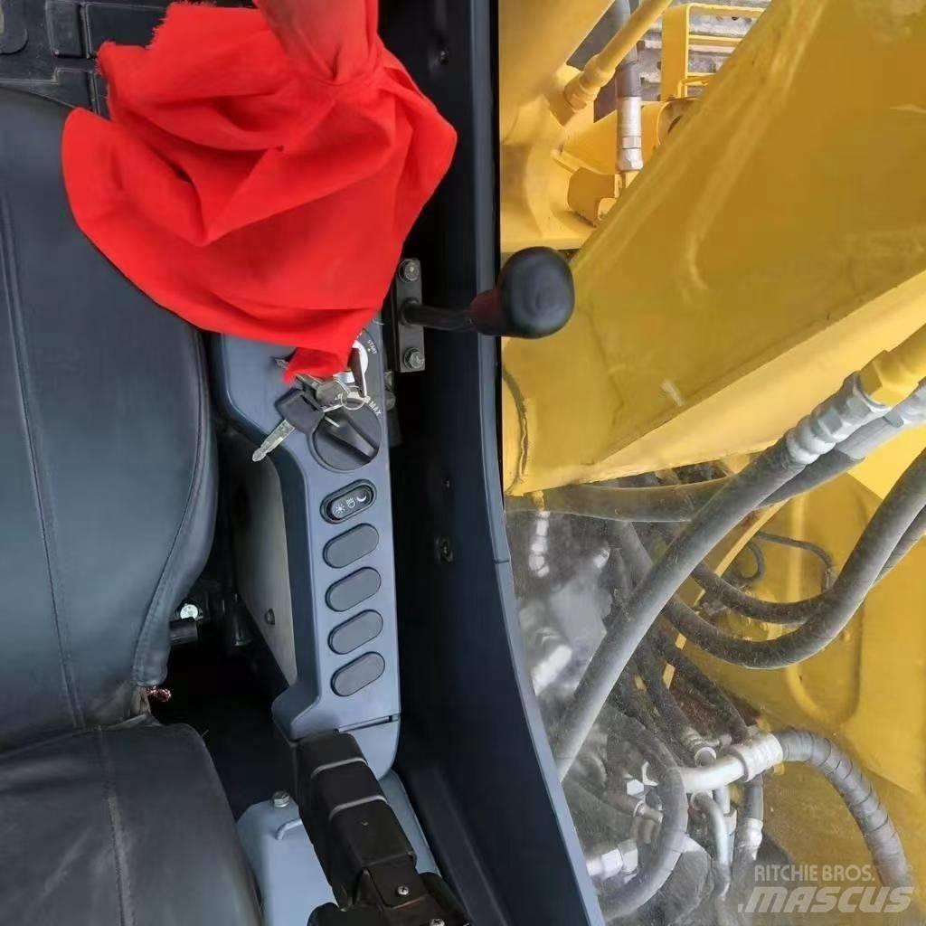 Komatsu PC 60 Bandgrävare
