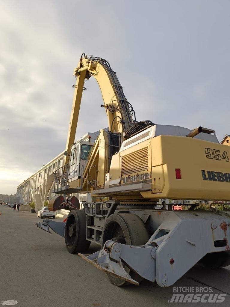 Liebherr A 954 B HD Avfalls / industri hantering