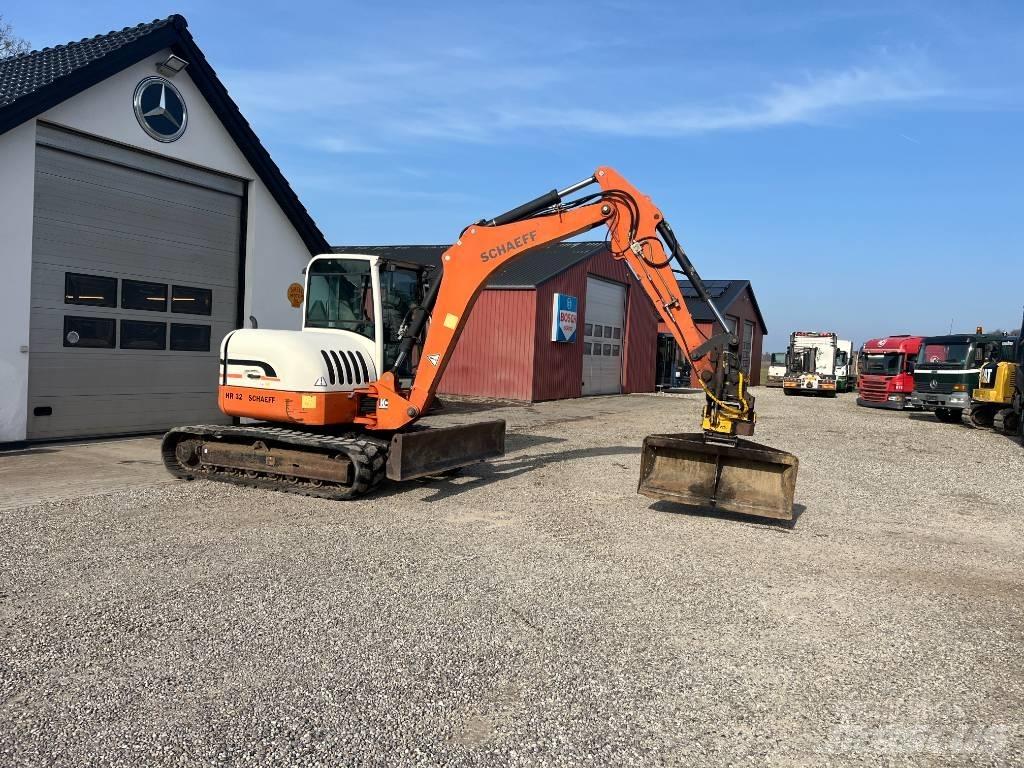 Schaeff HR 32 Midigrävmaskiner 7t - 12t