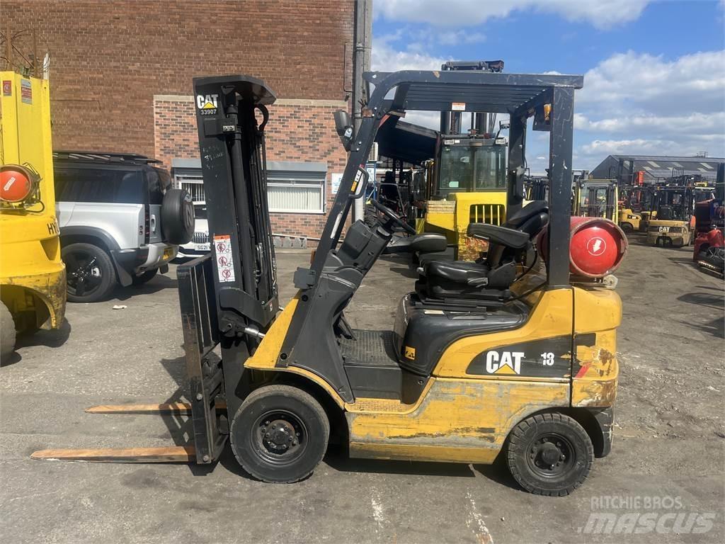 CAT GP18NT Gasolmotviktstruckar