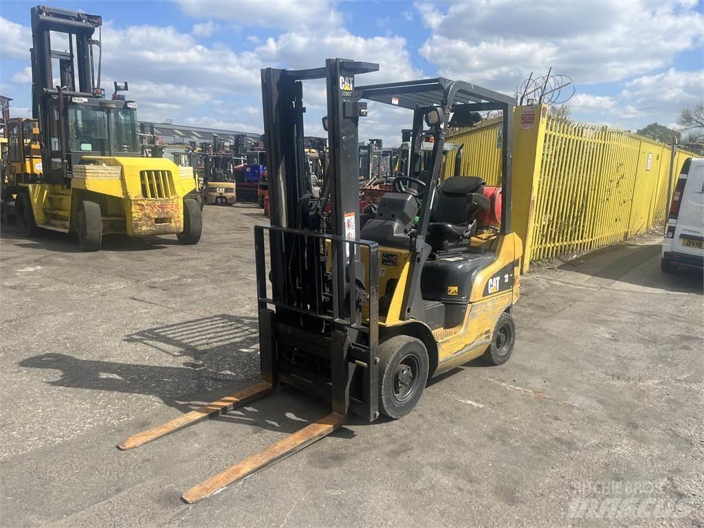 CAT GP18NT Gasolmotviktstruckar