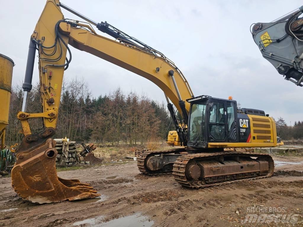 CAT 336 F L Bandgrävare