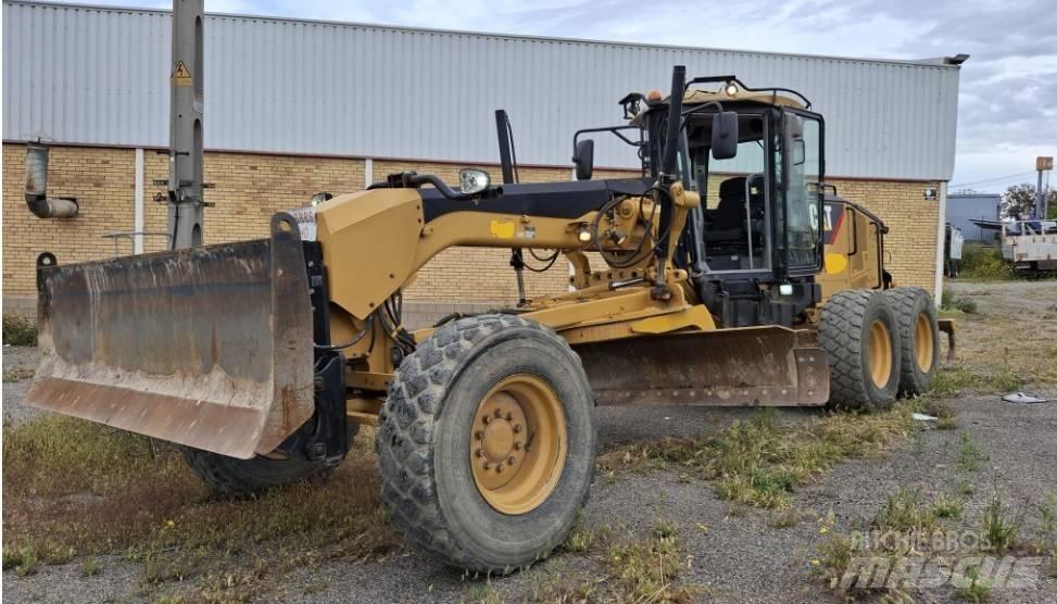 CAT 140 M Väghyvlar