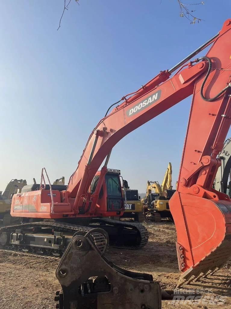 Doosan DH 420 LC-7 Bandgrävare