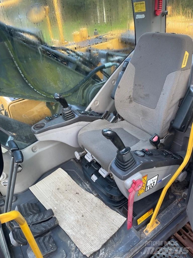 Volvo EC210C Bandgrävare
