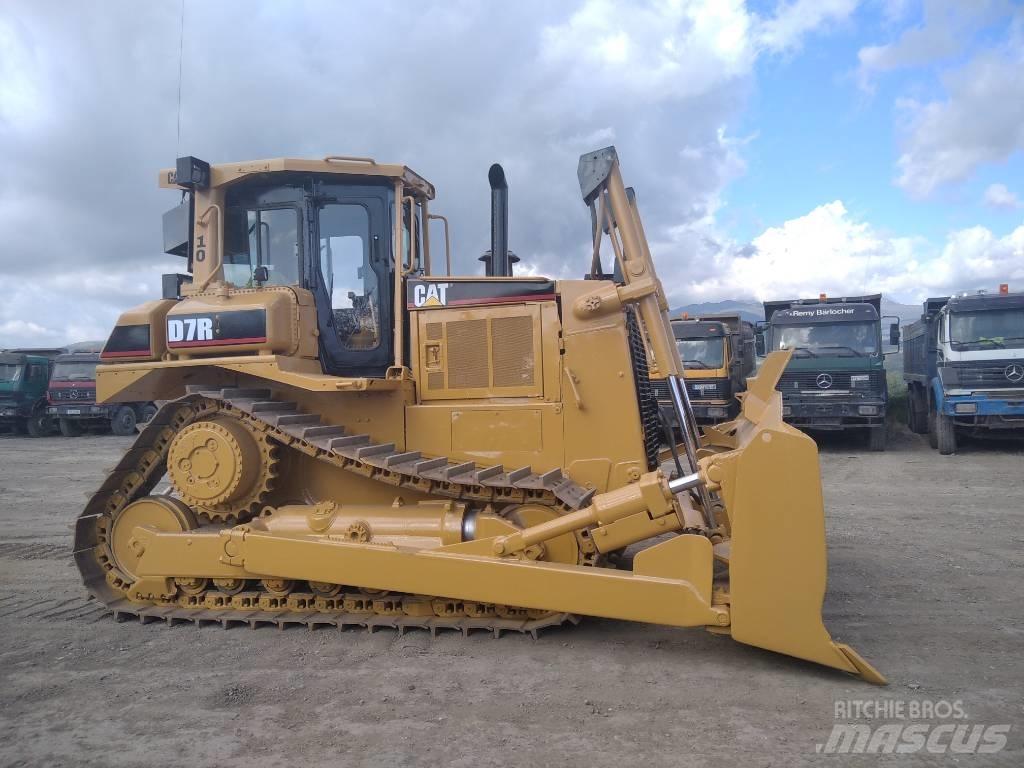 CAT D 7 R Schaktmaskiner