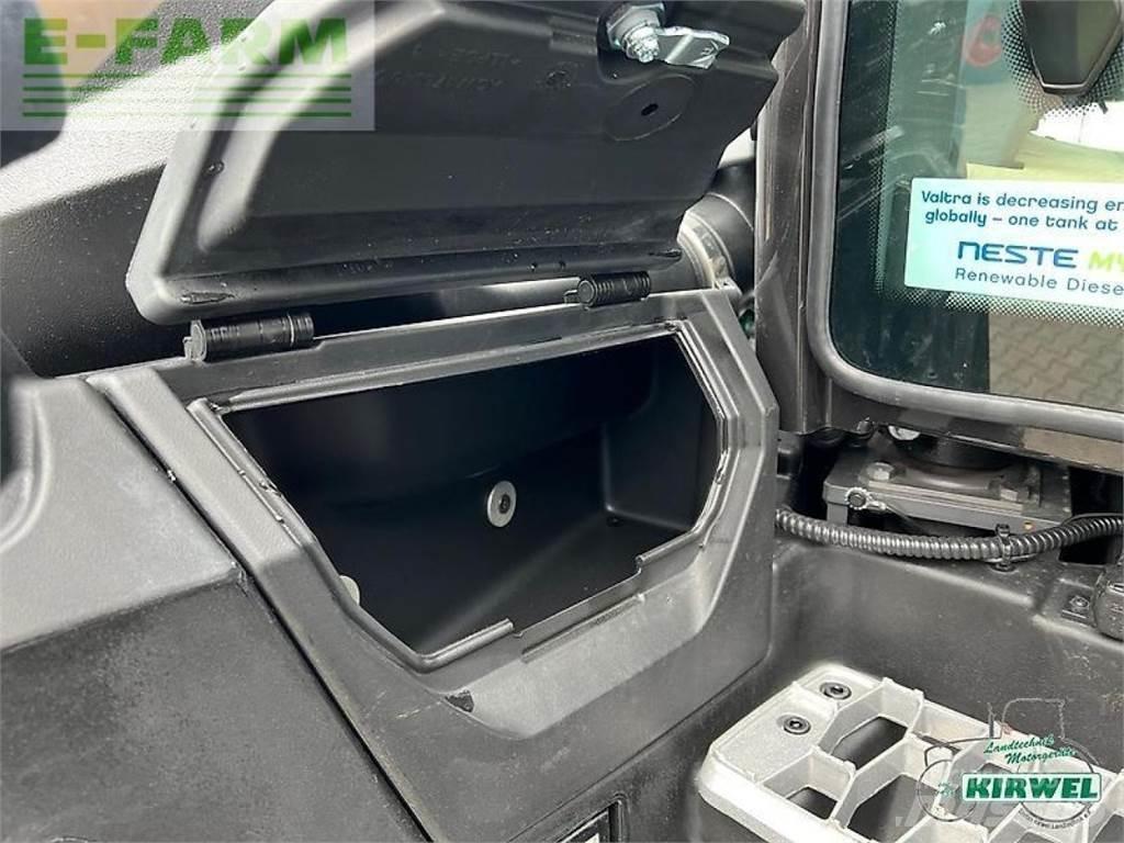 Valtra q 285 Traktorer