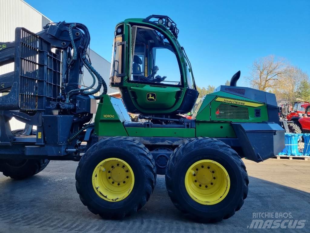 John Deere 1010 G Skotare