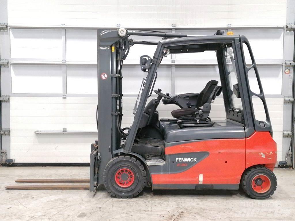 Linde E30L-01 Elmotviktstruckar
