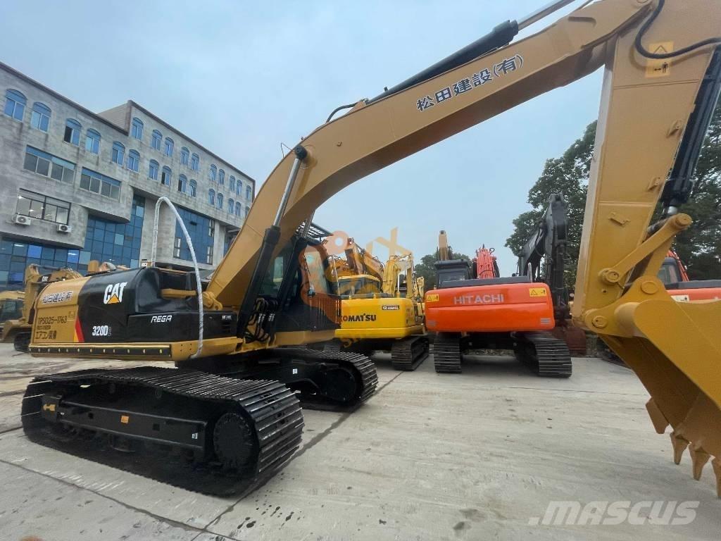 CAT CAT320 D2 Bandgrävare