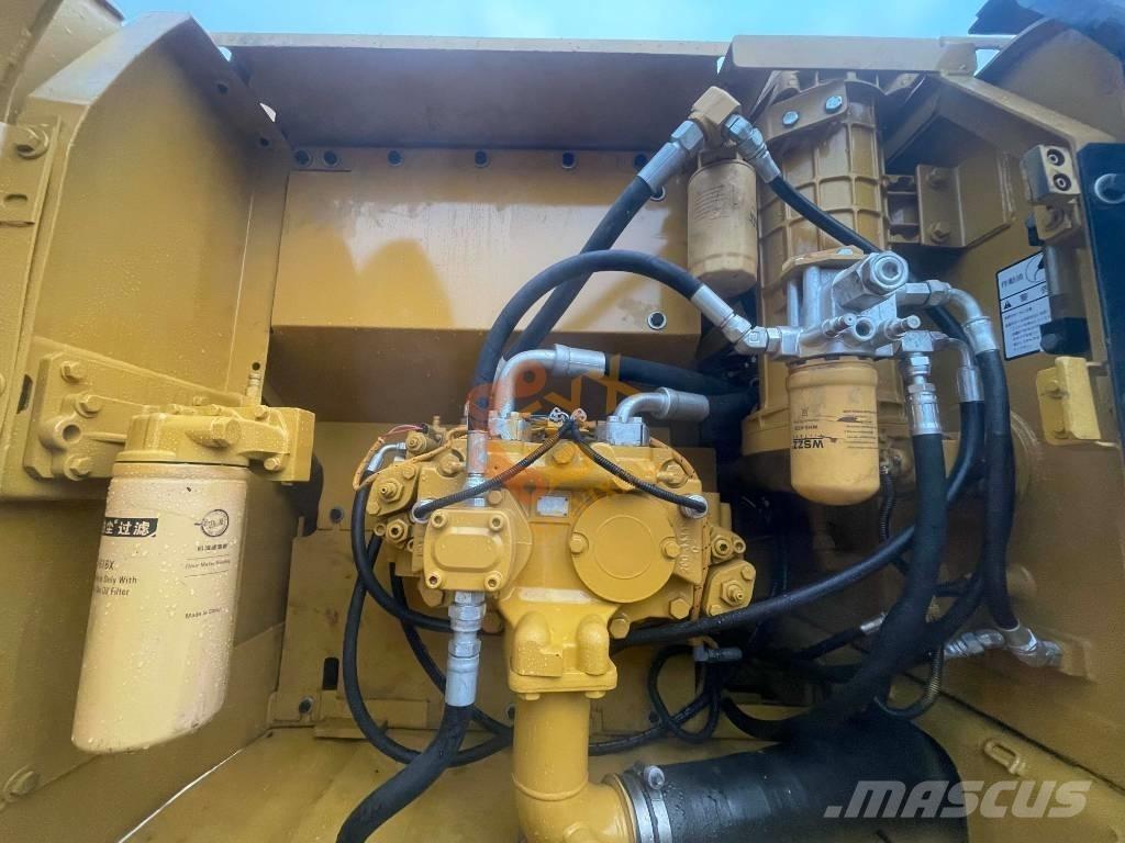 CAT CAT320 D2 Bandgrävare