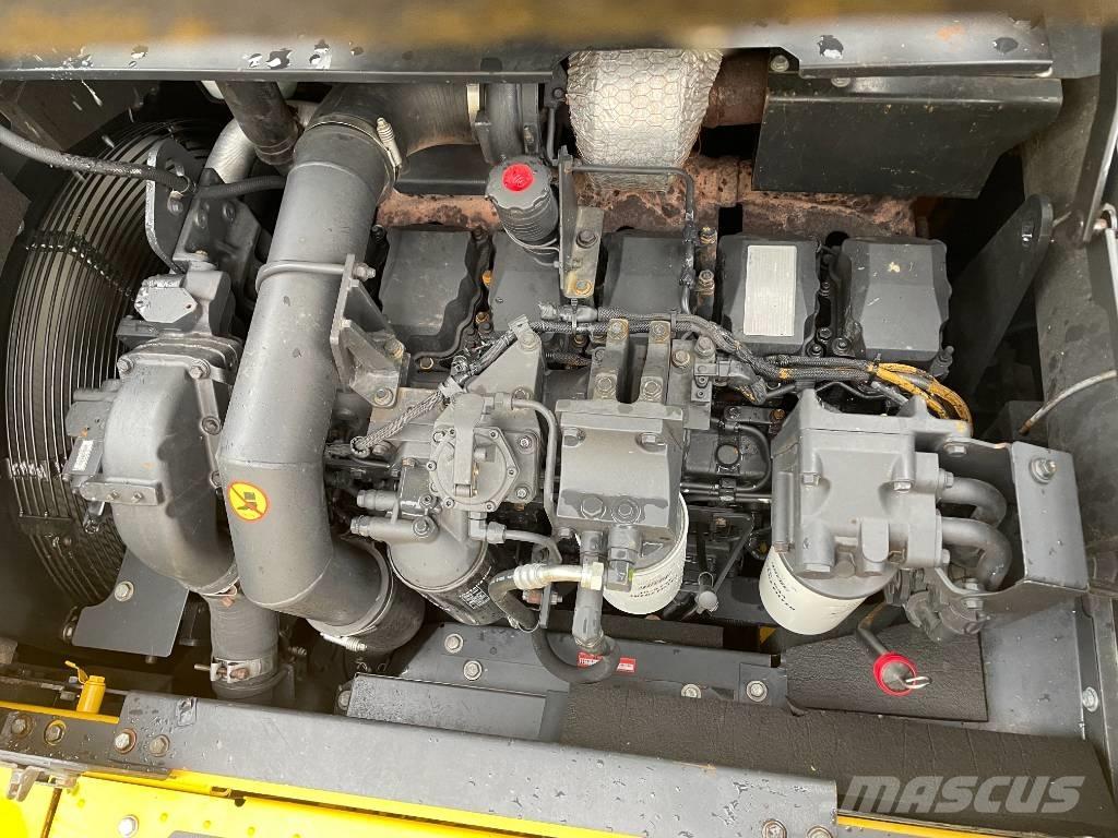 Komatsu PC 400-8 Bandgrävare