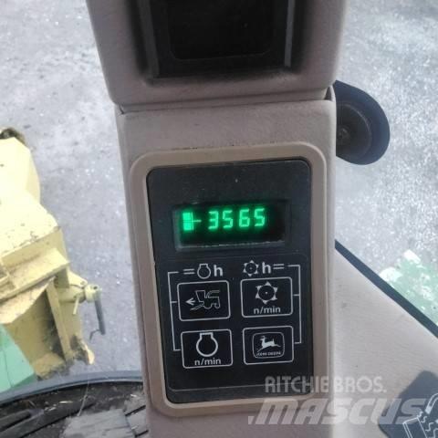 John Deere 6610 Självgående fälthackar