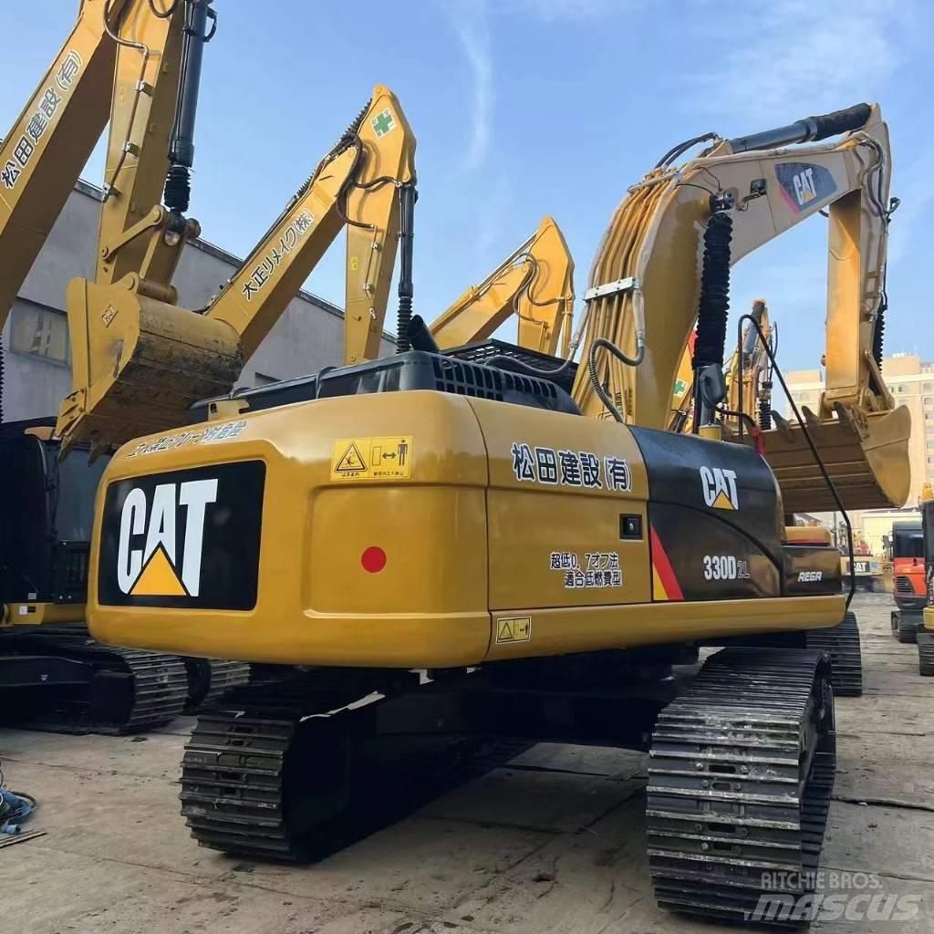 CAT 330 D L Bandgrävare