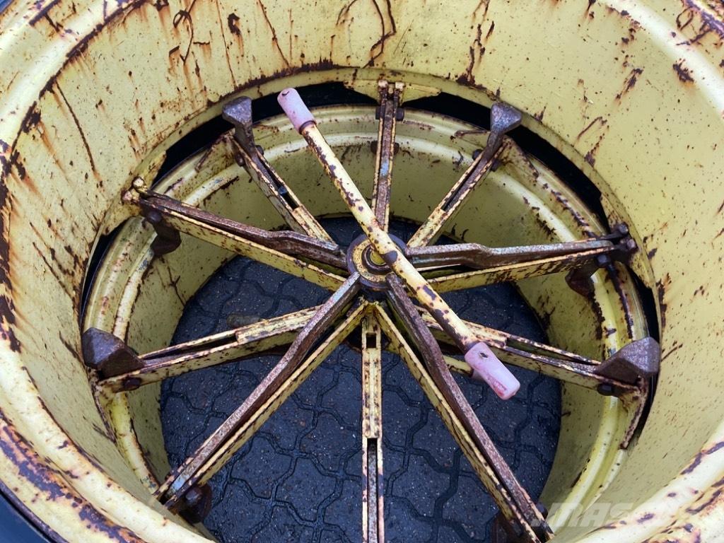  Tvillinghjul Däck, hjul och fälgar