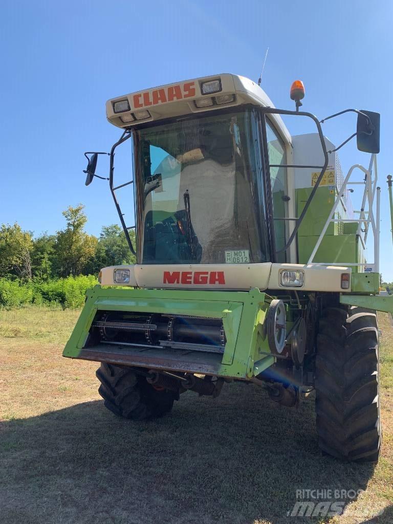 Claas mega II 208 Skördetröskor