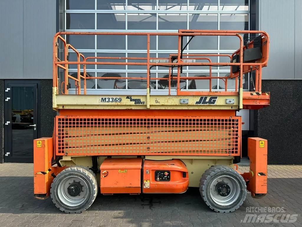 JLG M3369 Saxliftar