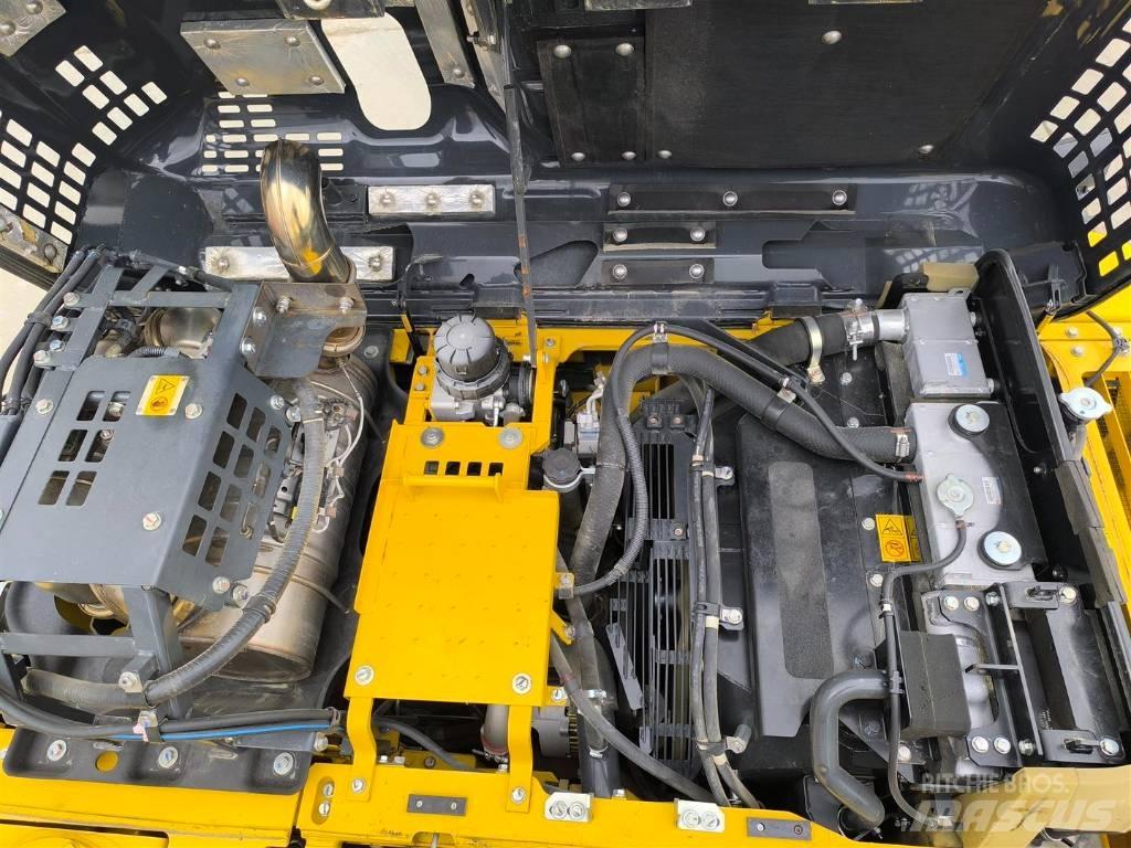 Komatsu HB 215 LC-3 Bandgrävare