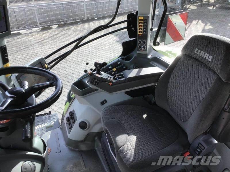 CLAAS AXION 810 Traktorer