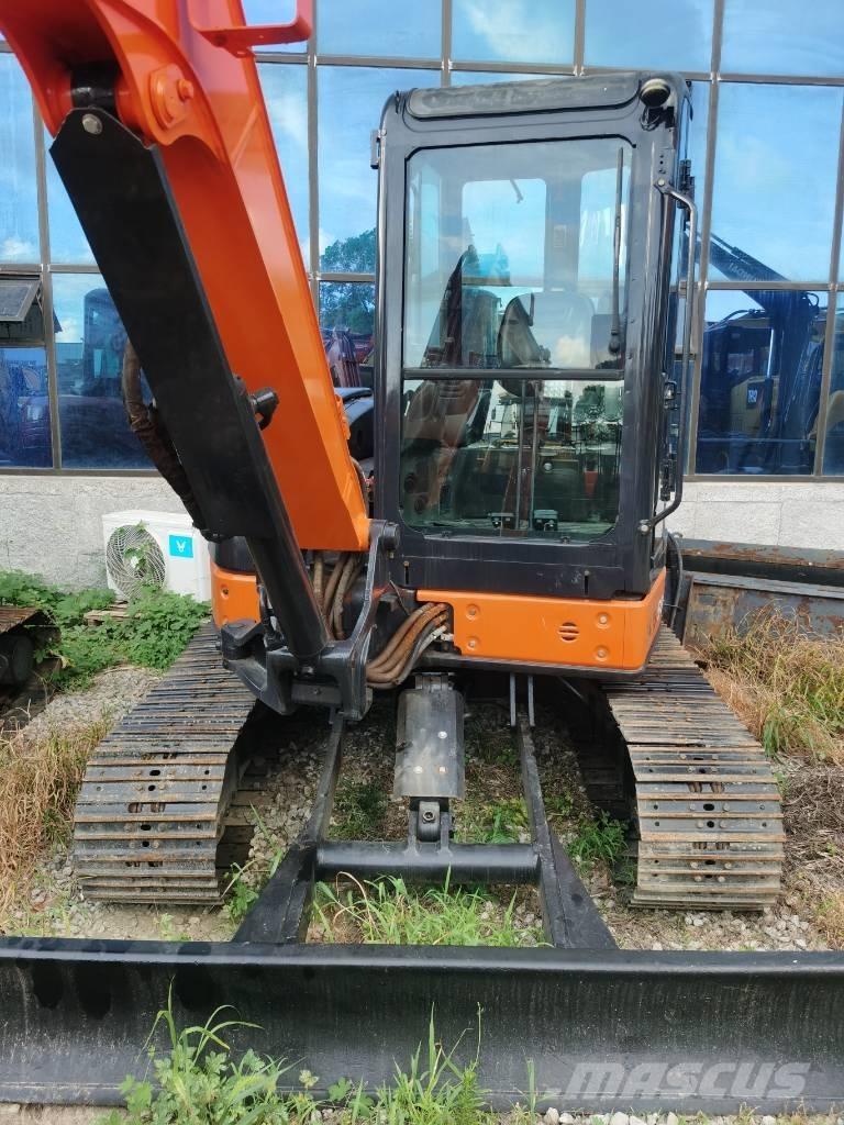 Hitachi ZX 50 U Minigrävare < 7t