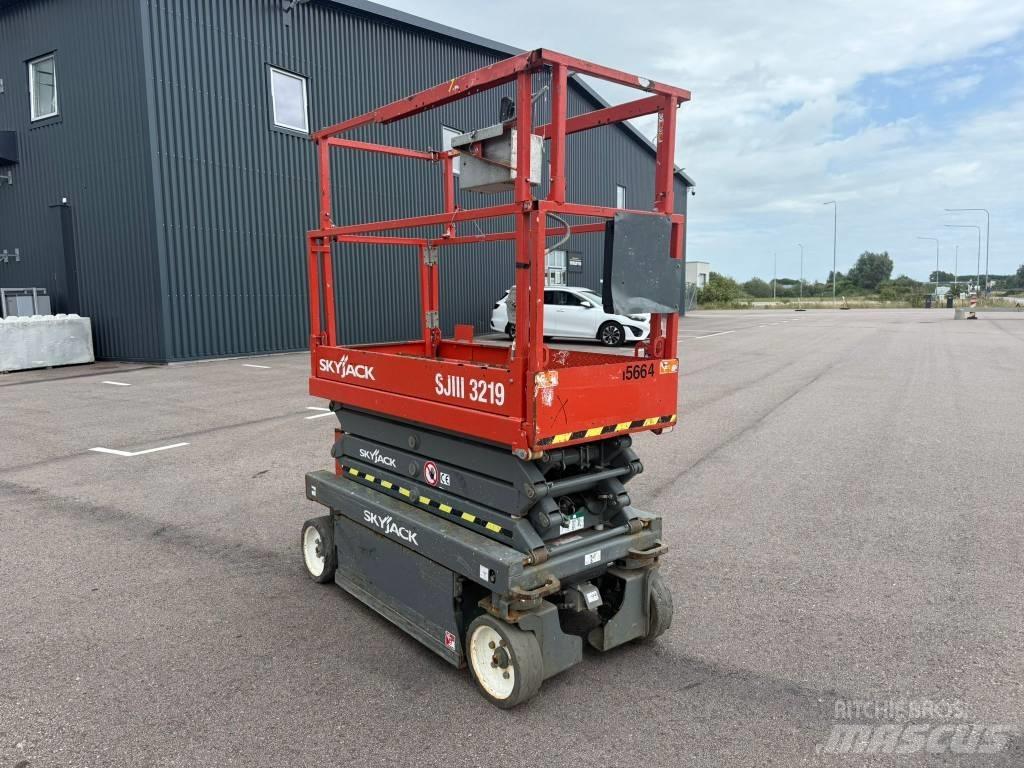 SkyJack SJ 3219 Saxliftar