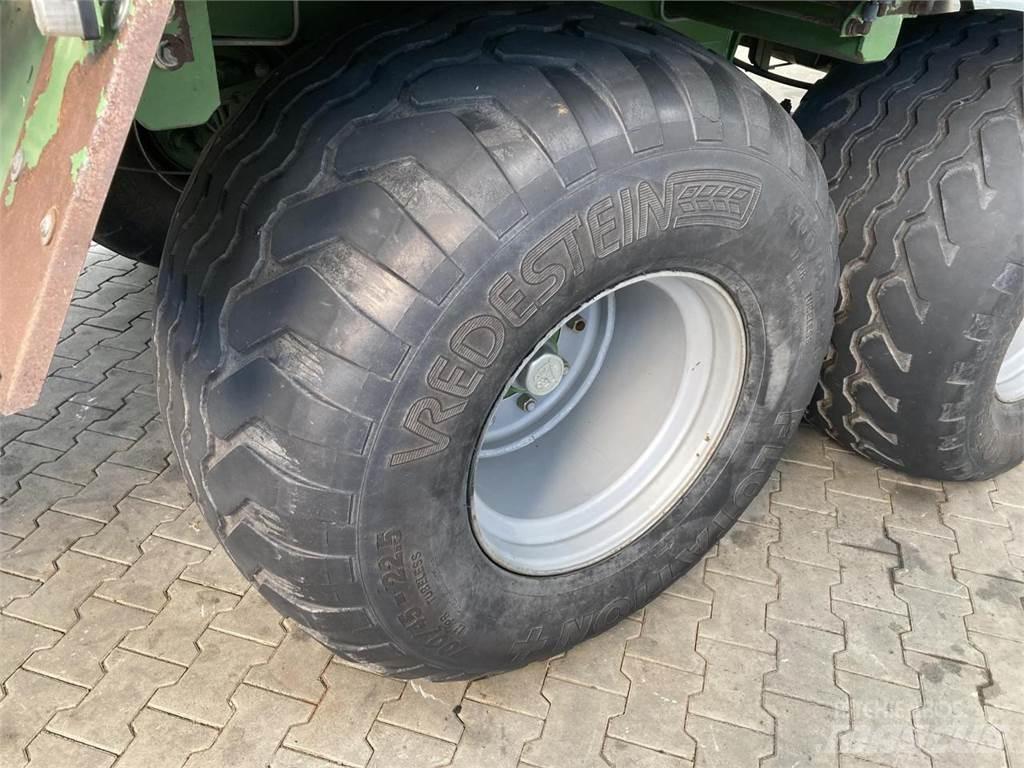 Krone TITAN 4XL-GD Hackvagn / Självlastarvagn