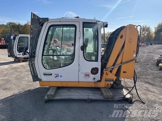 Liebherr A 934 C HD Hytter och interiör