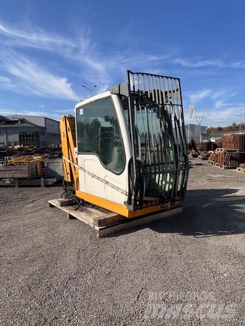 Liebherr A 934 C HD Hytter och interiör