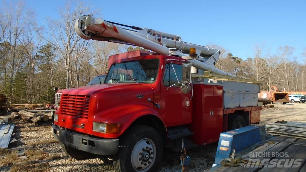 International 4700 Billyftar